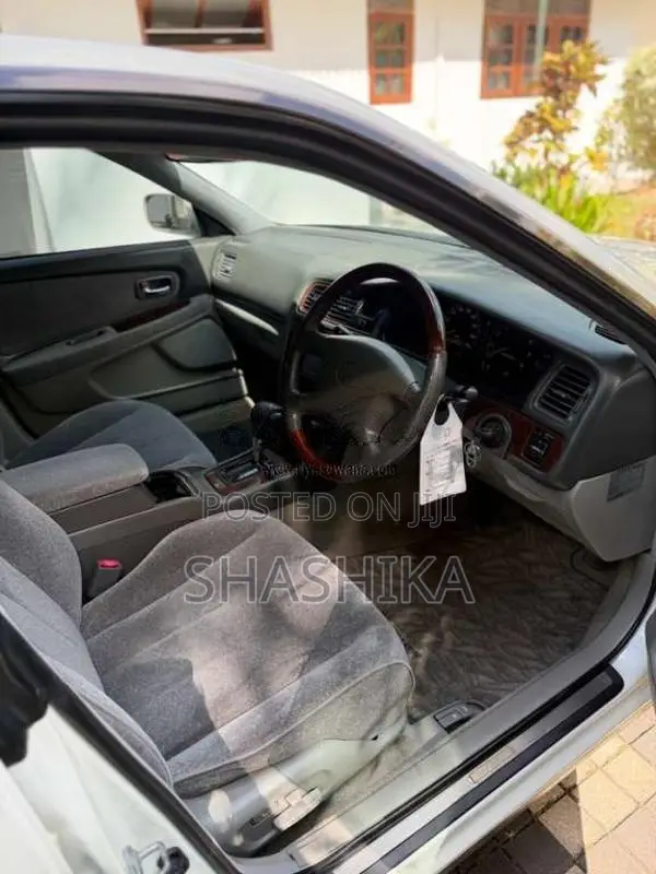 Toyota Mark 2 30 Th Anniversary 2000 Car (Used)