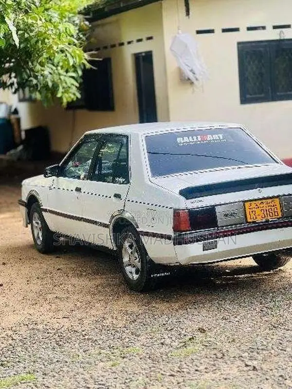 Mitsubishi Lancer Box 1984 Car (Used)