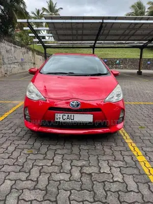 Toyota Aqua 2014 Car (Used)