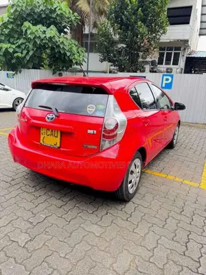 Toyota Aqua 2014 Car (Used)