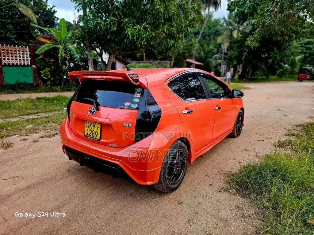 Toyota Aqua G Grade 2013 Car (Used)