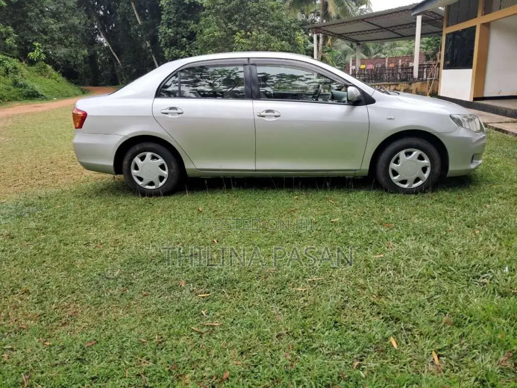 Toyota Axio 2007 Car (Used)