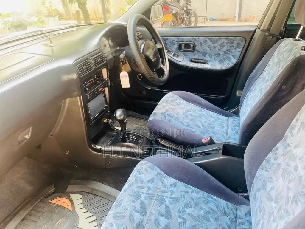 Nissan Wingroad 1997 Car (Used)