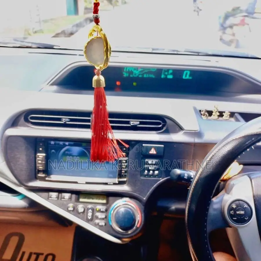 Toyota Aqua 2013 Car (Used)