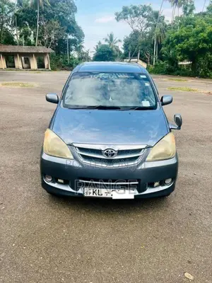 Toyota Avanza 2011 Car (Used)