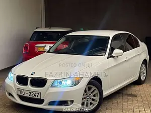 BMW 320i 2011 Car (Used)