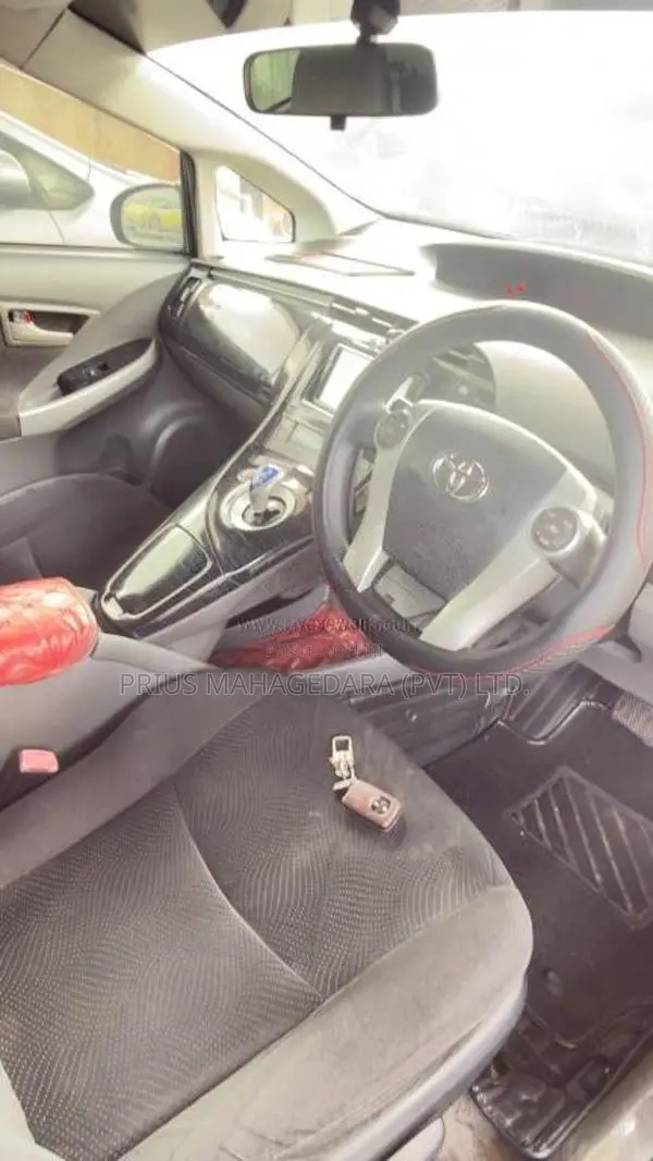 Toyota PRIUS 3rd Generation 2009 Car (Used)
