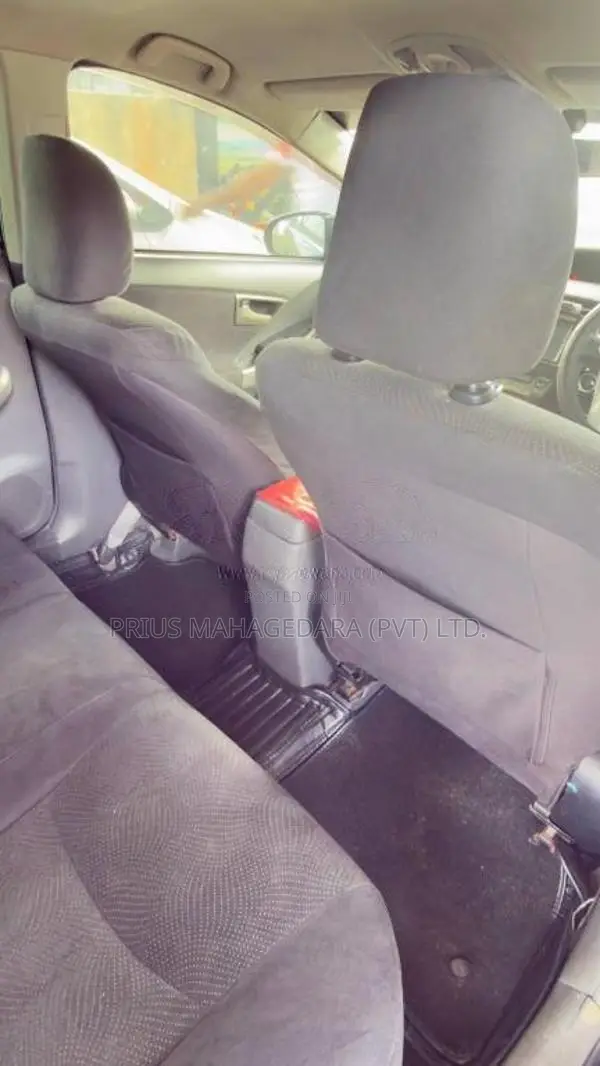 Toyota PRIUS 3rd Generation 2009 Car (Used)