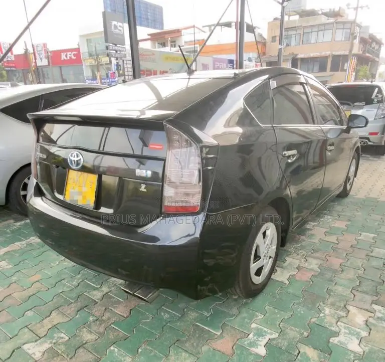 Toyota PRIUS 3rd Generation 2009 Car (Used)