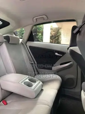 Toyota Prius 2010 Car (Used)