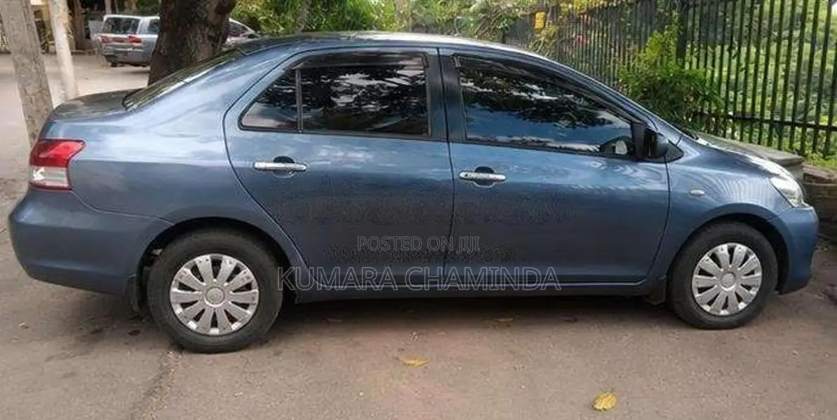 Toyota Belta 2010 Car (Used)
