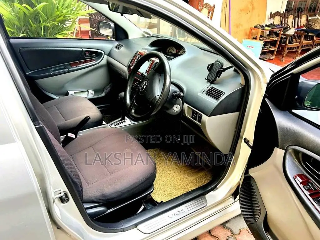 Toyota Vios 2004 Car (Used)