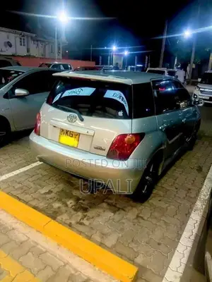Toyota IST 2003 Car (Used)
