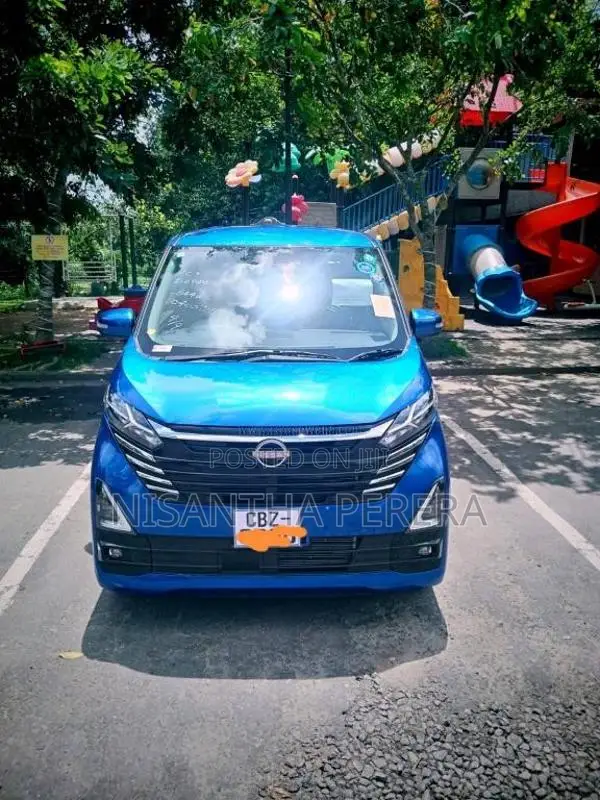Nissan Dayz Highway Star 2023 Car (Used)