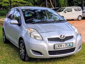 Toyota Vitz U Grade 2007 Car (Used)