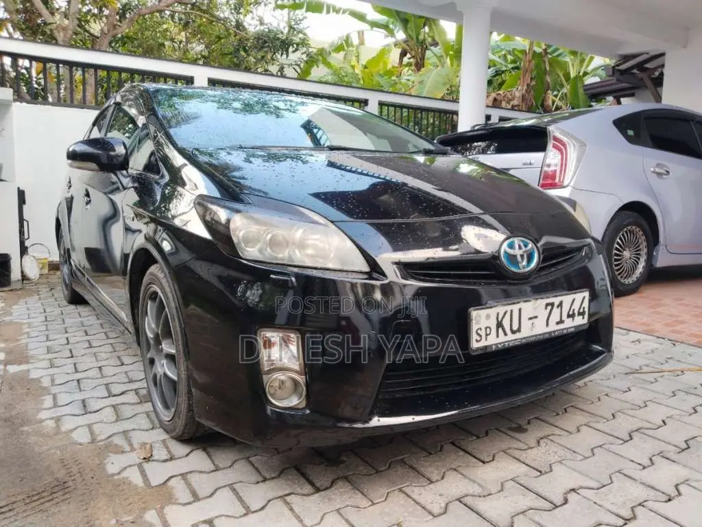 Toyota Prius 2010 Car (Used)