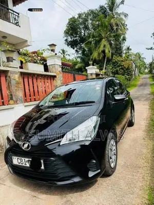 Toyota Vitz 2017 Car (Used)