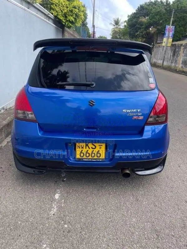 Suzuki Swift 2010 Car (Used)
