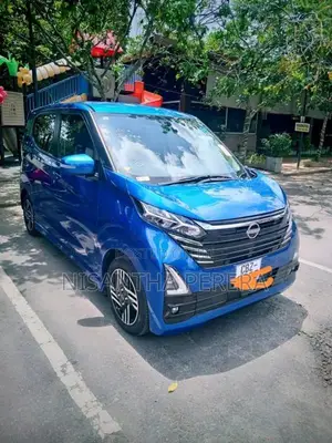 Nissan Dayz Highway Star 2023 Car (Used)