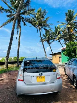 Toyota Prius 3rd Gen 2011 Car (Used)
