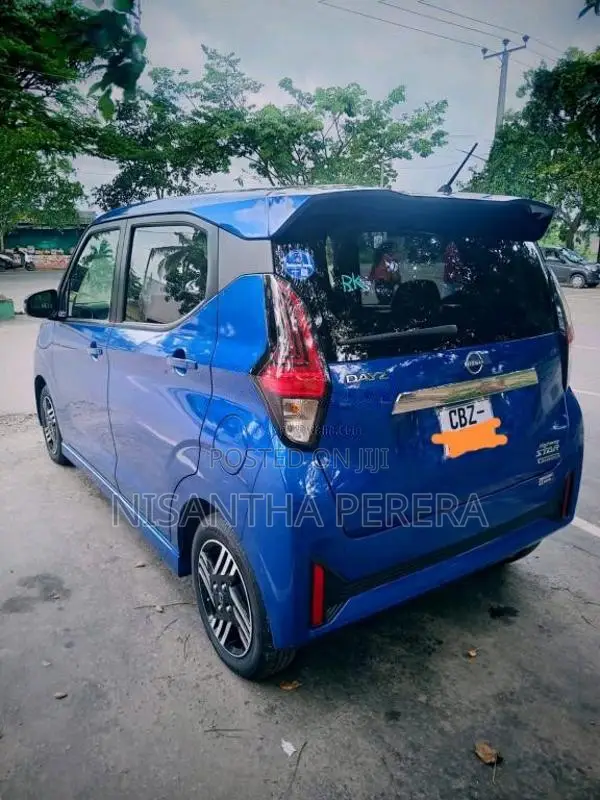 Nissan Dayz Highway Star 2023 Car (Used)