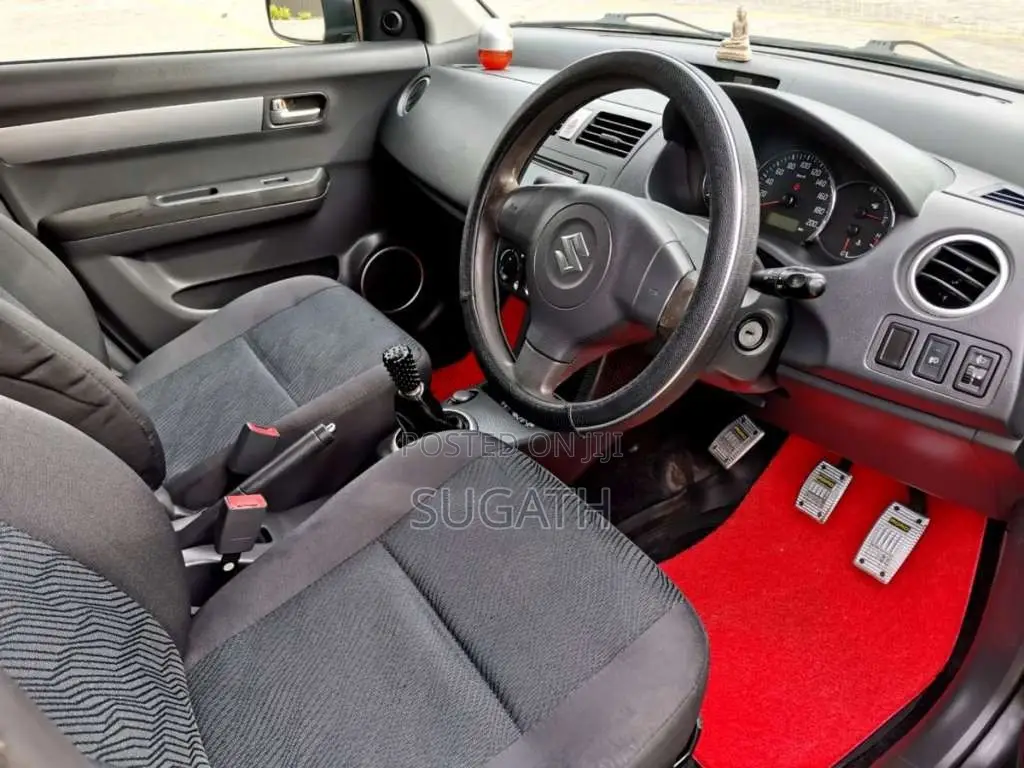 Suzuki Swift 2011 Car (Used)