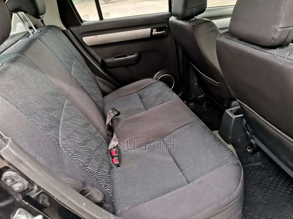 Suzuki Swift 2011 Car (Used)