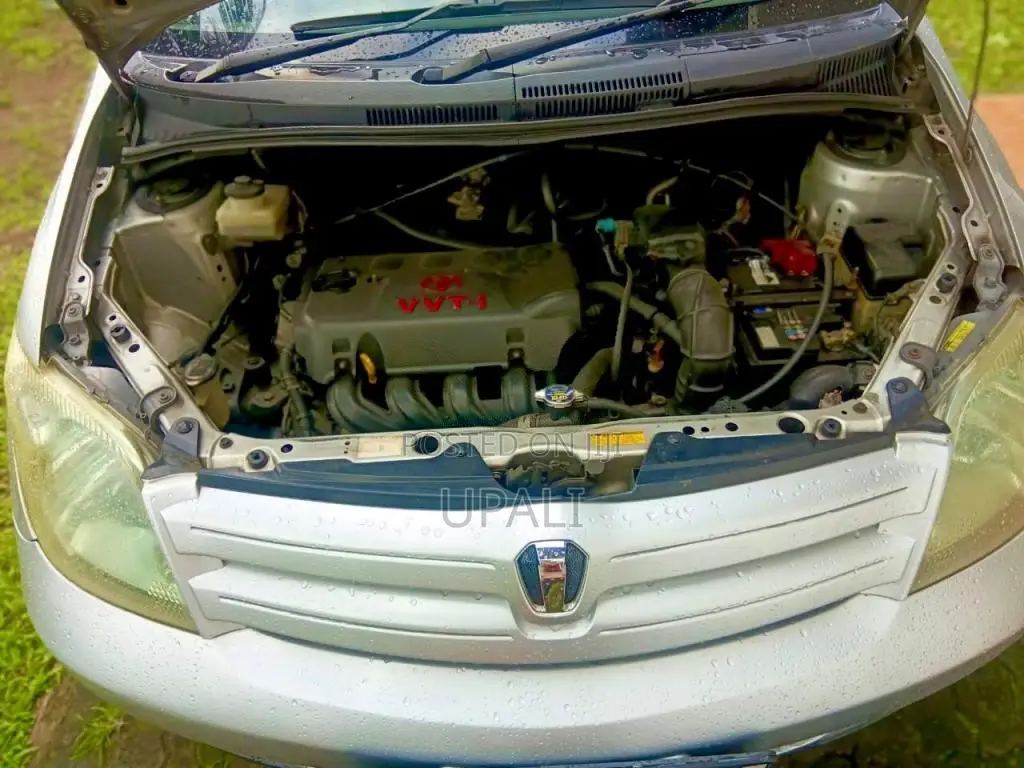 Toyota IST 2003 Car (Used)