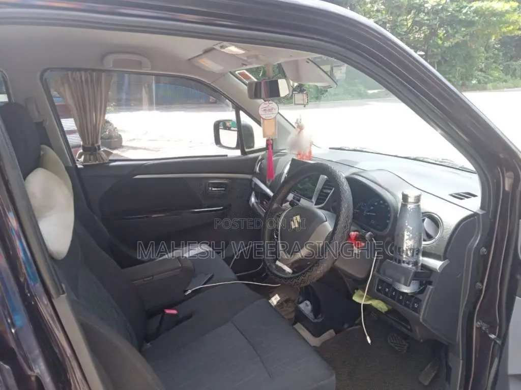 Suzuki Wagon R FZ 2014 Car (Used)