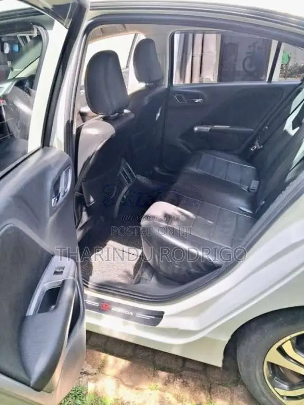 Honda Grace Ex 2014 Car (Used)