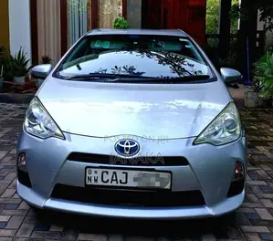 Toyota Aqua 2012 Car (Used)