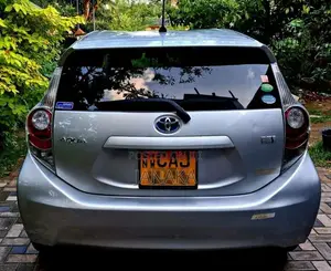 Toyota Aqua 2012 Car (Used)