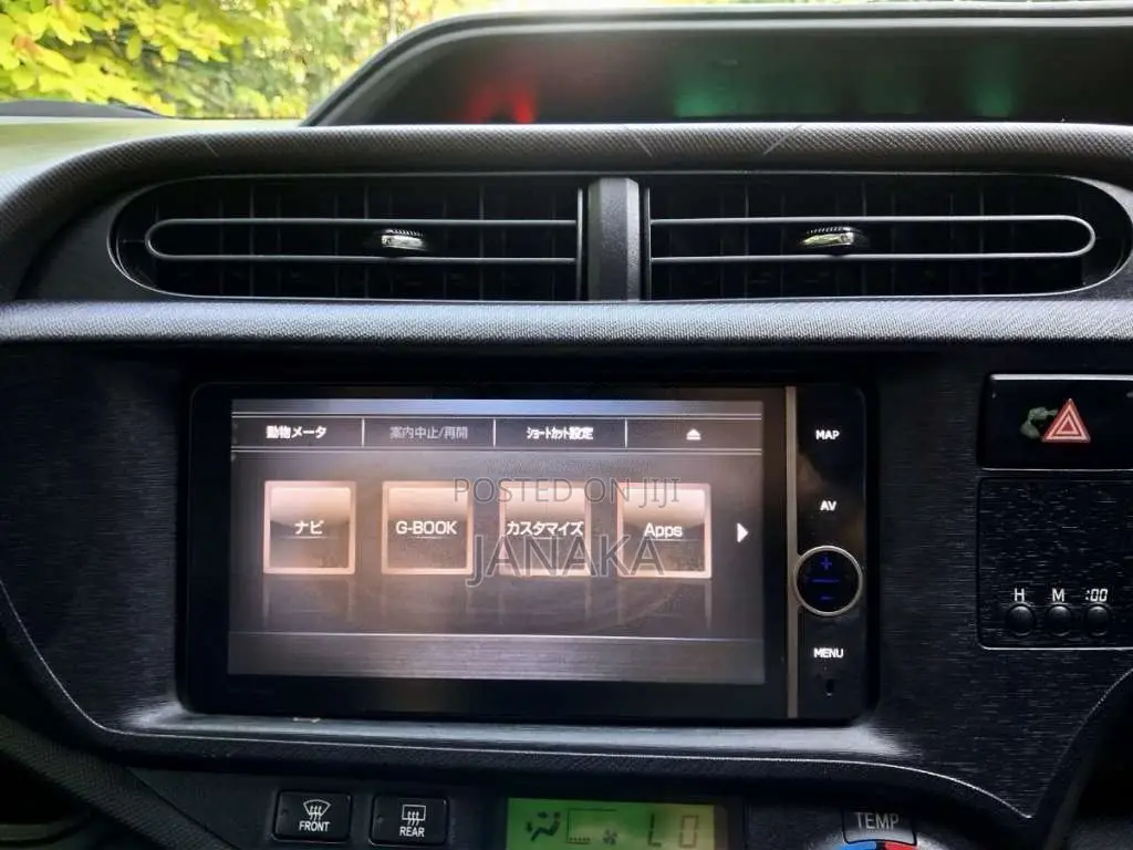 Toyota Aqua 2012 Car (Used)