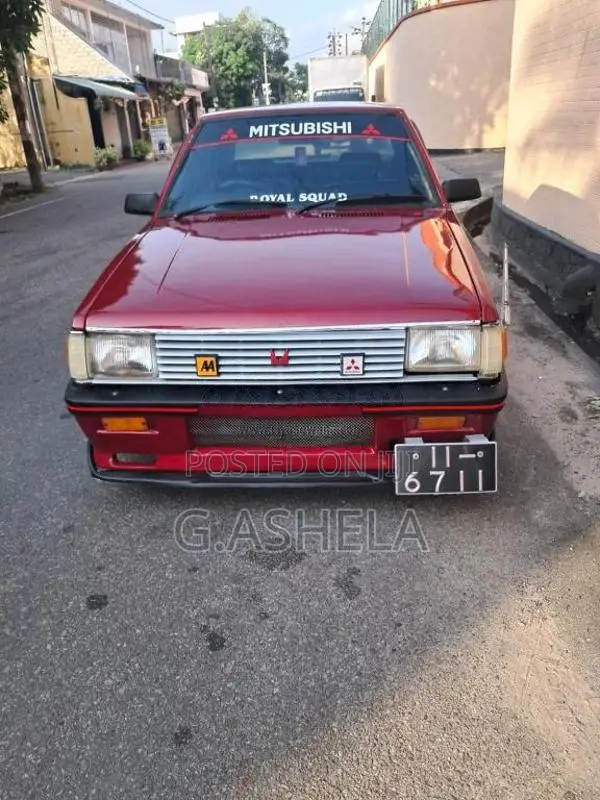 Mitsubishi Lancer Box 1980 Car (Used)
