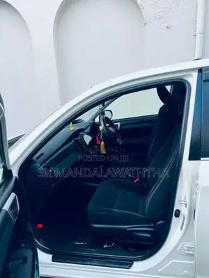 Toyota Axio 2017 Car (Used)