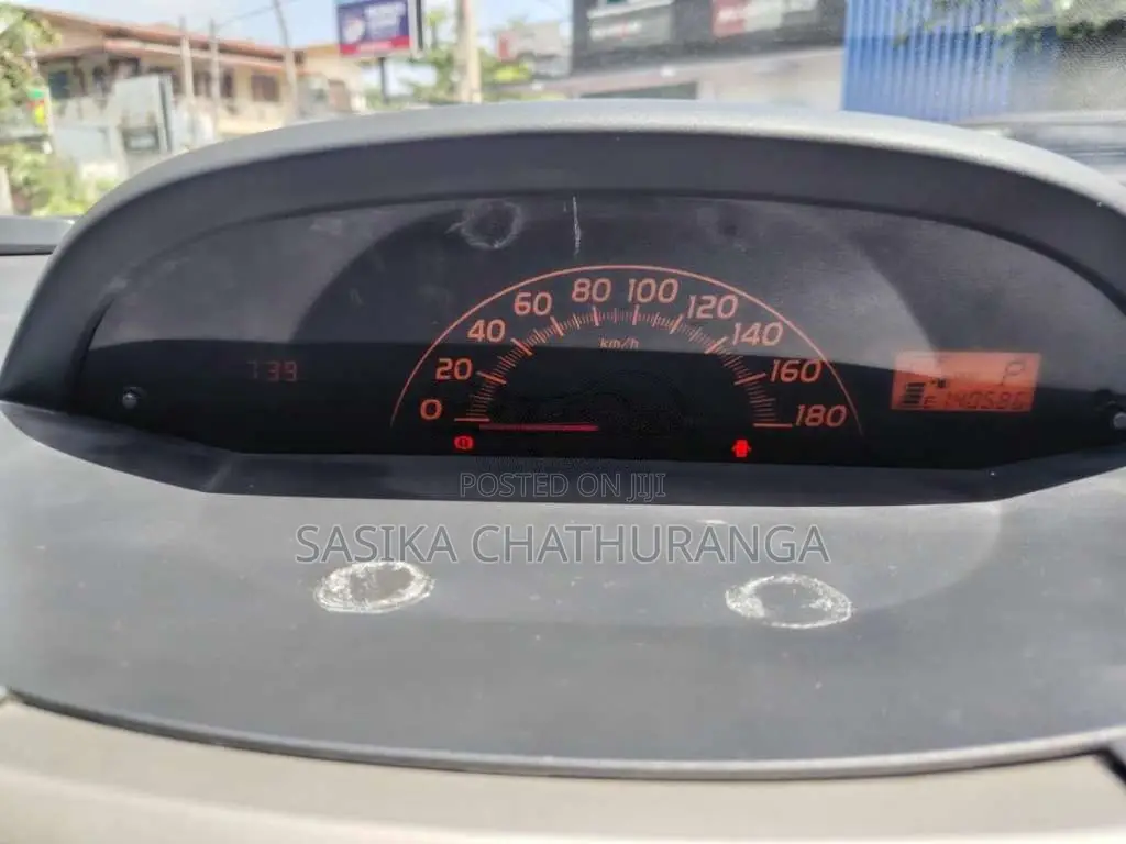 Toyota Vitz 2008 Car (Used)