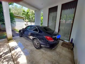 Mercedes-Benz C180 2014 Car (Used)