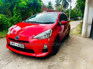 Toyota Aqua 2013 Car (Used)