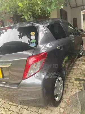 Toyota Vitz 2012 Car (Used)