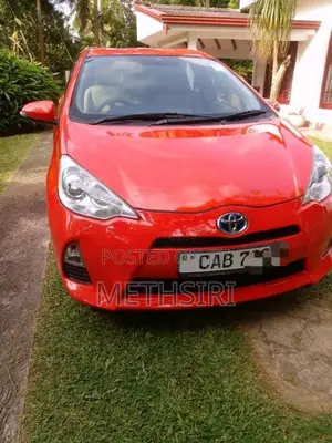 Toyota Aqua 2013 Car (Used)