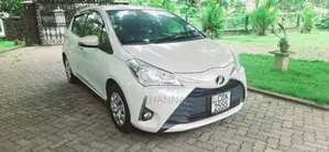 Toyota Vitz 2018 Car (Used)