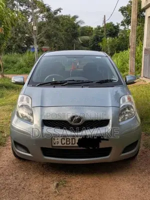 Toyota Vitz 2008 Car (Used)