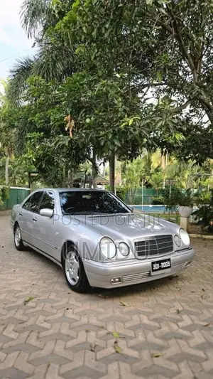 Mercedes-Benz W210 1997 Car (Used)