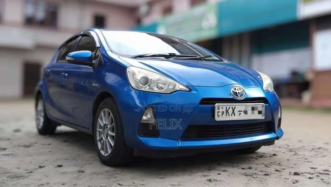 Toyota Aqua 2012 Car (Used)