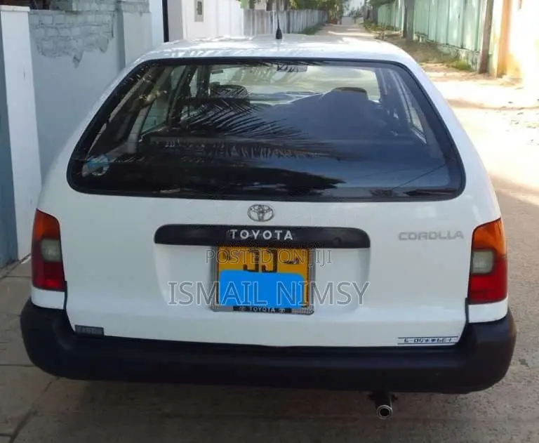 Toyota Corolla 103 2001 Car (Used)