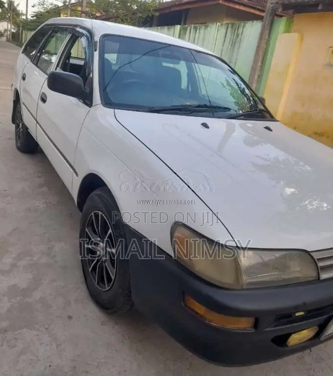 Toyota Corolla 103 2001 Car (Used)