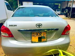 Toyota Belta 2009 Car (Used)