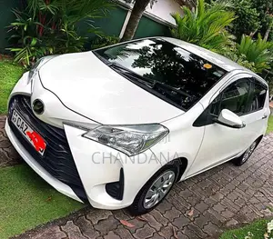 Toyota Vitz 2018 Car (Used)