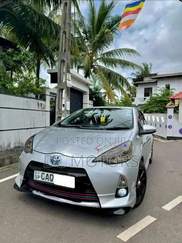Toyota Aqua G Grade 2016 Car (Used)