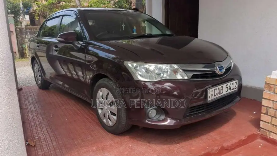 Toyota Axio Hybrid G Grade 2014 Car (Used)